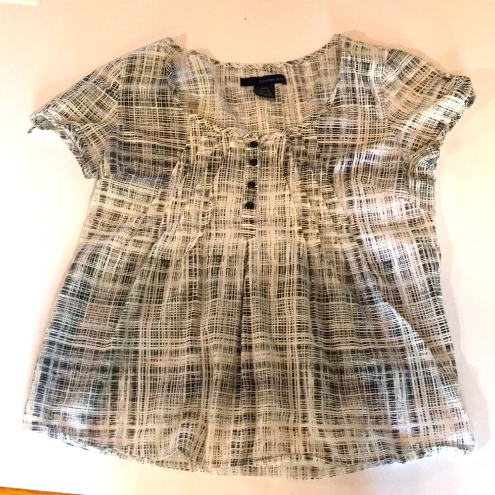 Cute top button blouse